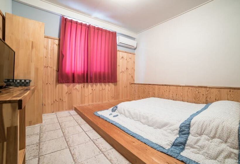 Yeosu Party Motel And Guest House