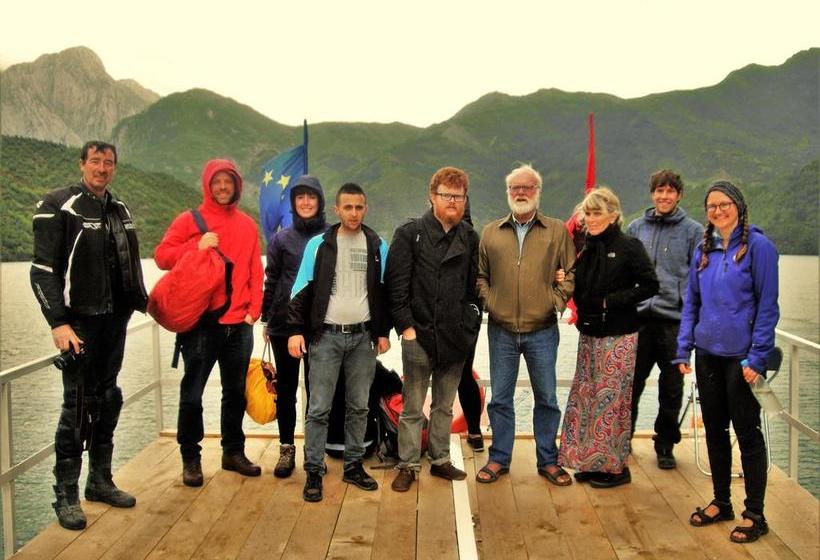 Общежитие Rozafa Ferry & Accommodation