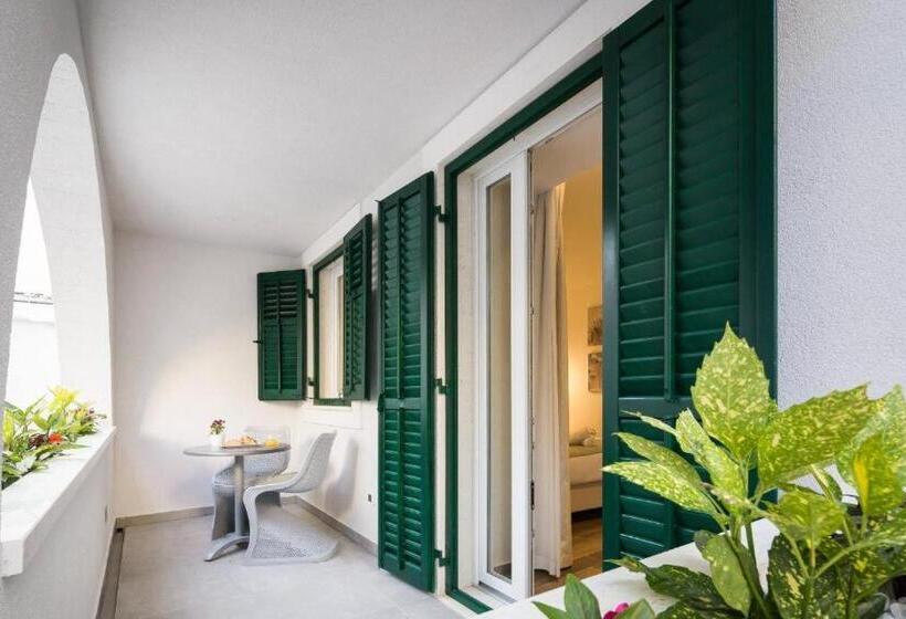 تختخواب و صبحانه Balatura The Fine Bed&breakfast Split