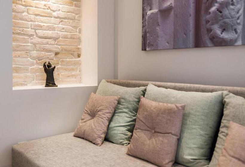 تختخواب و صبحانه Balatura The Fine Bed&breakfast Split