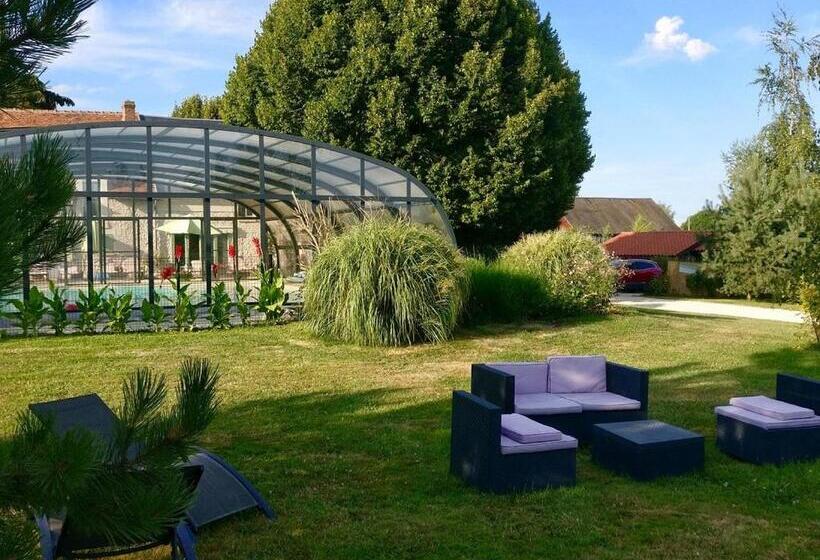 مبيت وإفطار La Ferme De Couffy