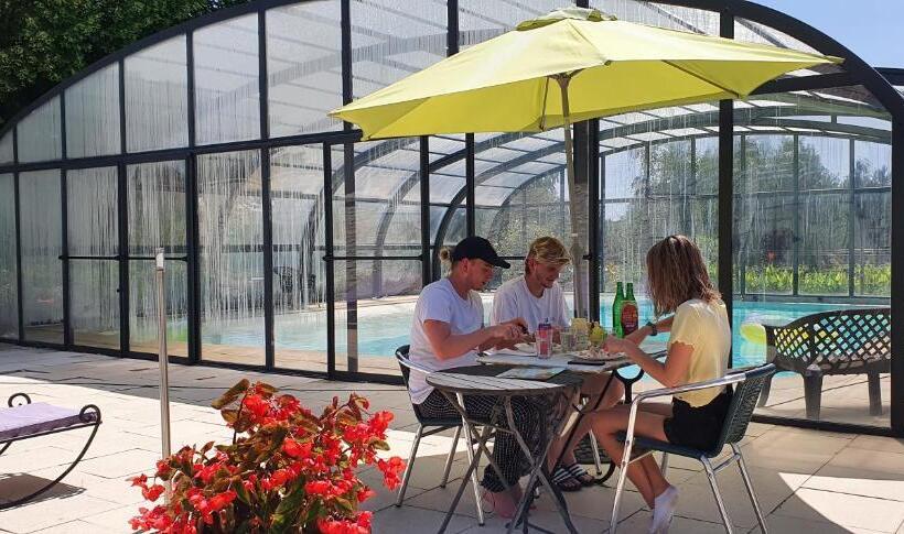 مبيت وإفطار La Ferme De Couffy