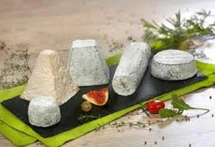 مبيت وإفطار La Ferme De Couffy