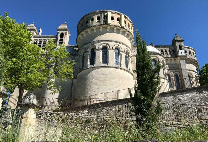 ベッドアンドブレックファースト La Maison Sur La Place