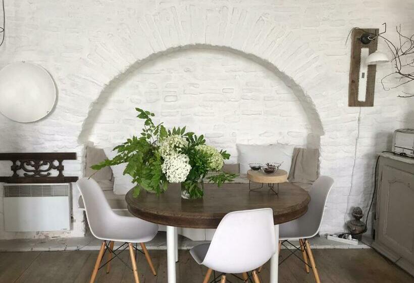 ベッドアンドブレックファースト La Maison Sur La Place