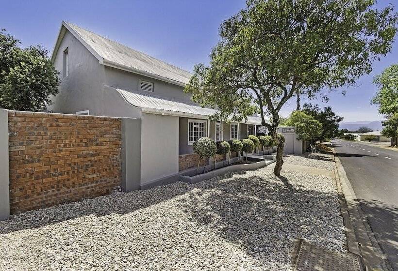 住宿加早餐  La Montagne Lodge