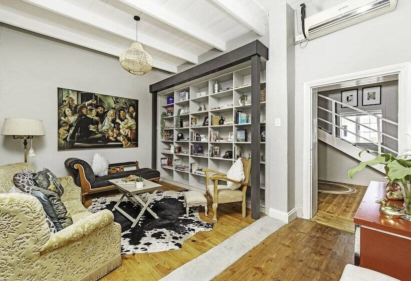 住宿加早餐  La Montagne Lodge