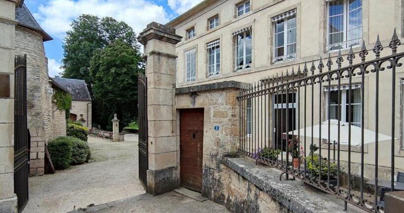 민박 Manoir De L'echauguette