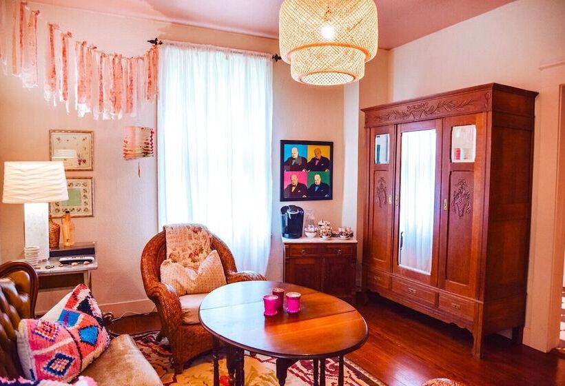 Bed and Breakfast The English Merchant's Inn