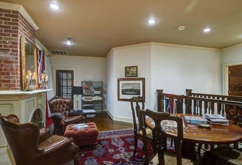 Bed and Breakfast The English Merchant's Inn