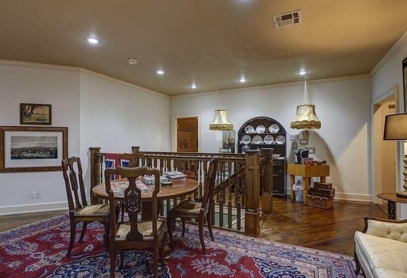 Bed and Breakfast The English Merchant's Inn