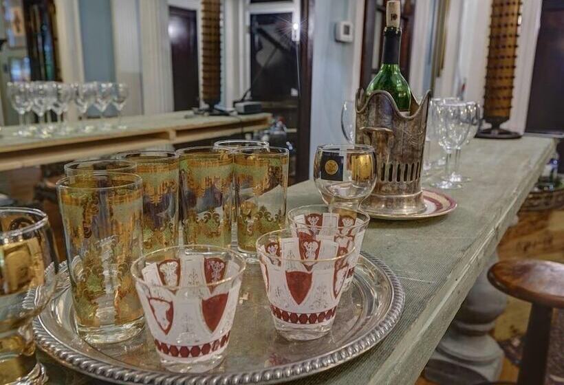 Bed and Breakfast The English Merchant's Inn