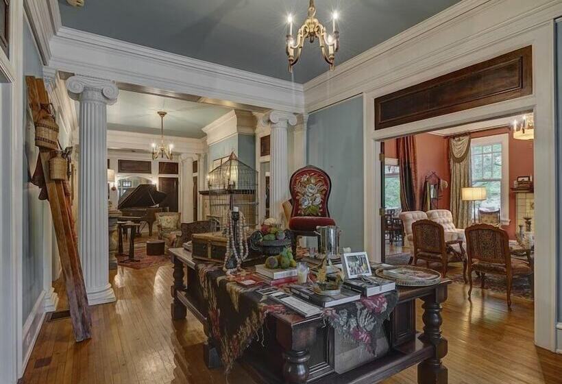 Bed and Breakfast The English Merchant's Inn