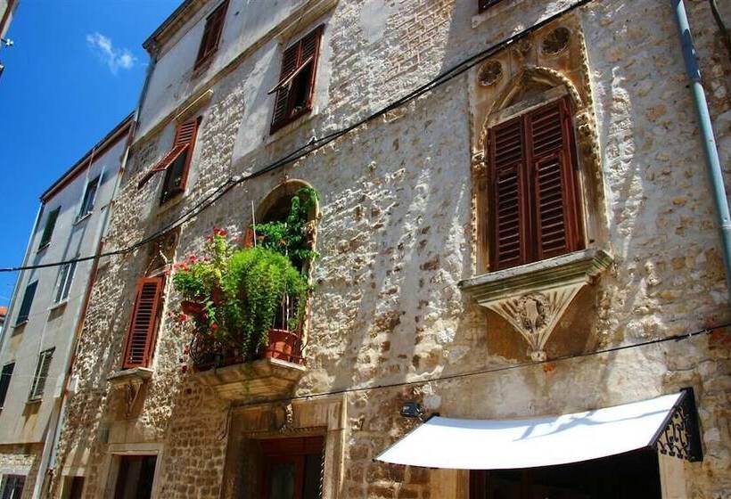 Central Apartments Integrated