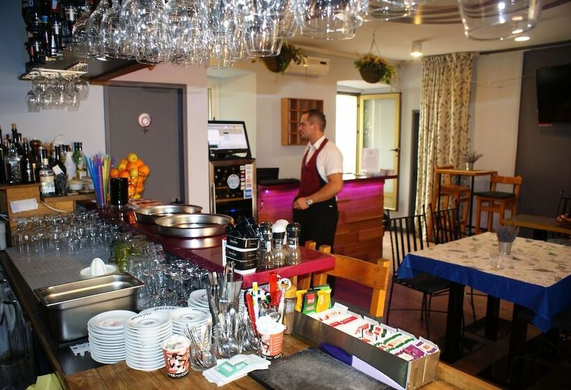 Central Apartments Integrated