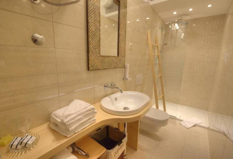 Central Apartments Integrated