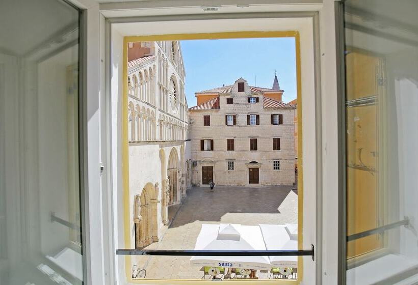 Central Apartments Integrated