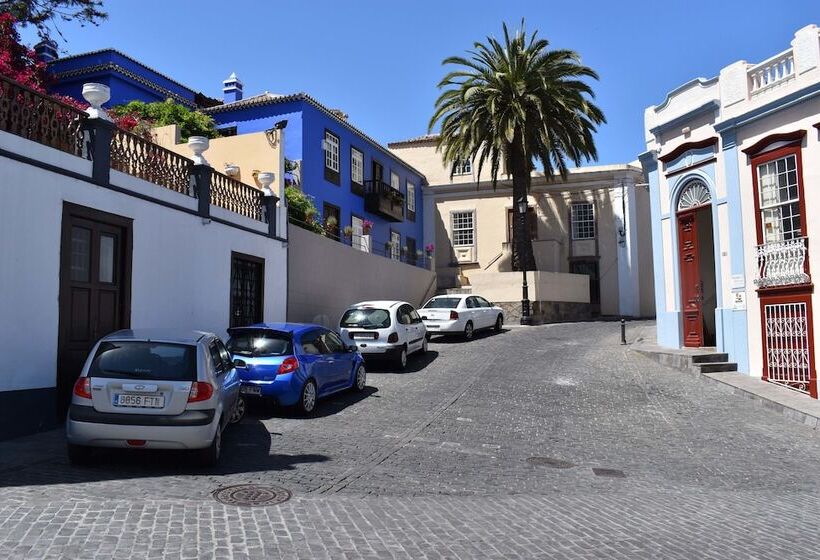 Hostel Albergue La Casa Encantada