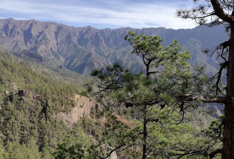 Hostel Albergue La Casa Encantada