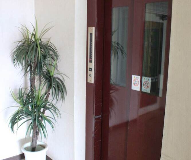 Hot Spring Hotel Boston