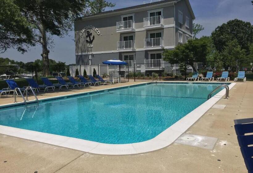 فندق Anchored Inn At Hidden Harbor