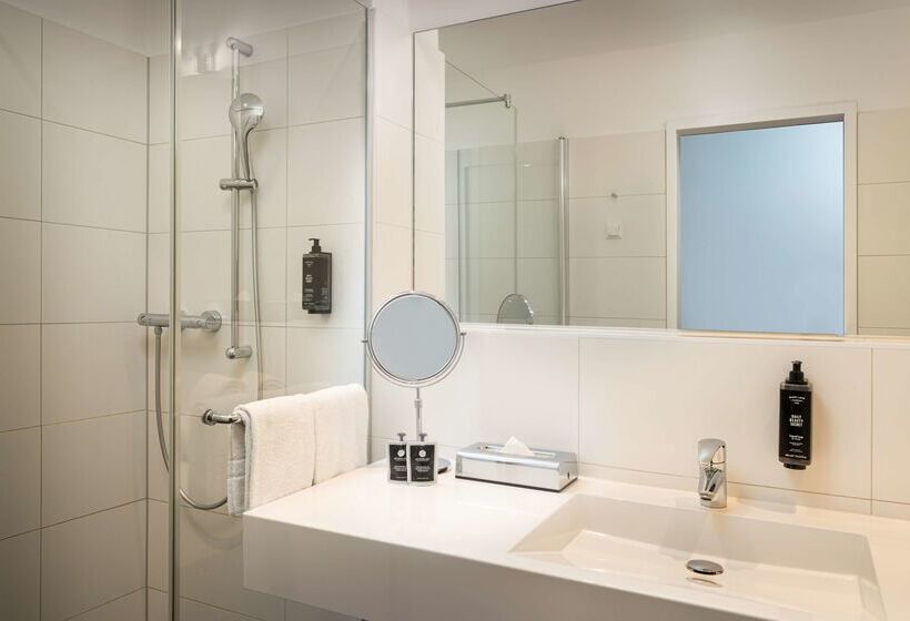 Отель Elaya Leipzig City Center