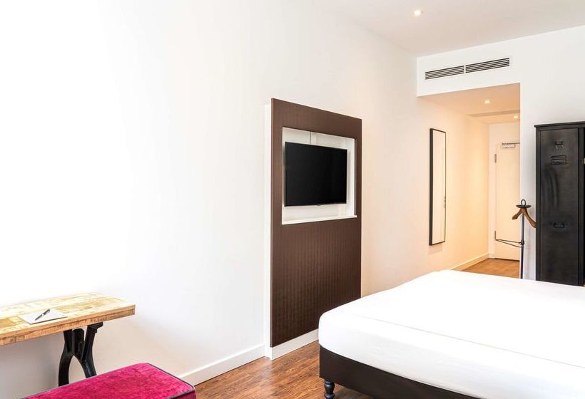 Отель Elaya Leipzig City Center