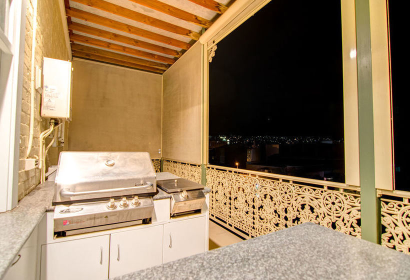 בית מלון כפרי Ashcroft Apartments