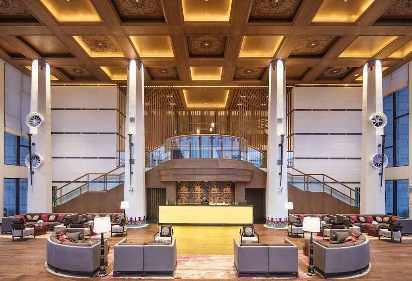 Отель Banyan Tree Jiuzhaigou