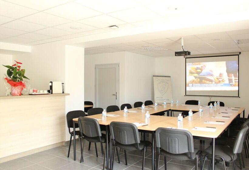 Brit Hotel Brive La Gaillarde   Restaurant La Limousine