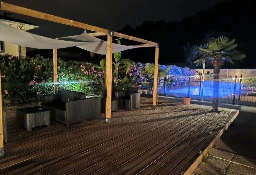 Brit Hotel Brive La Gaillarde   Restaurant La Limousine