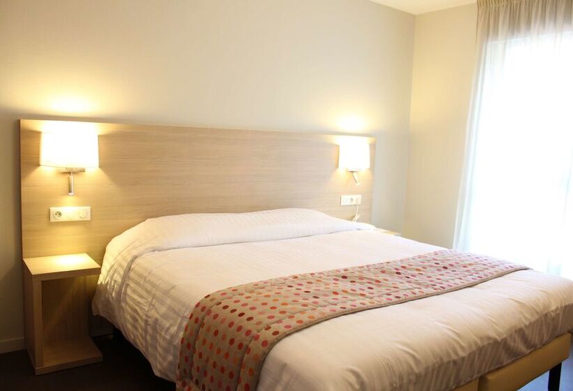 Brit Hotel Brive La Gaillarde   Restaurant La Limousine