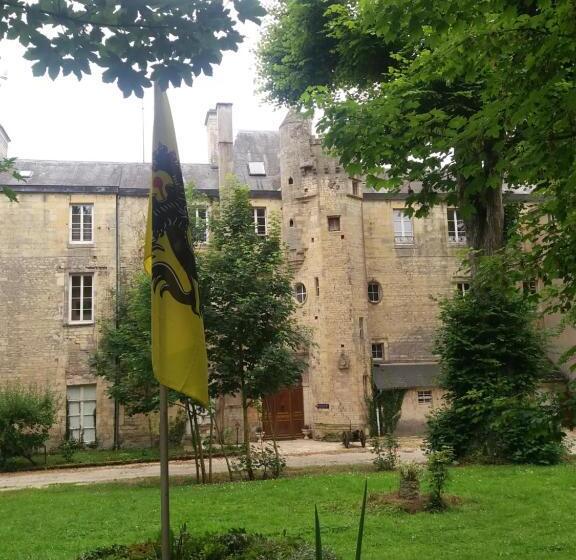ホテル Chateau Des Chevaliers De Grand Tonne