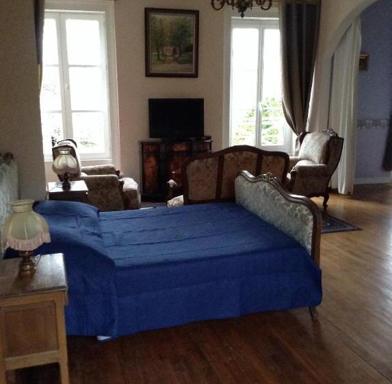 ホテル Chateau Des Chevaliers De Grand Tonne