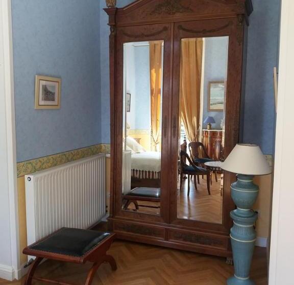 ホテル Chateau Des Chevaliers De Grand Tonne