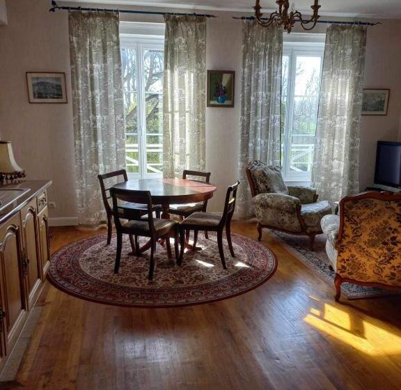 ホテル Chateau Des Chevaliers De Grand Tonne