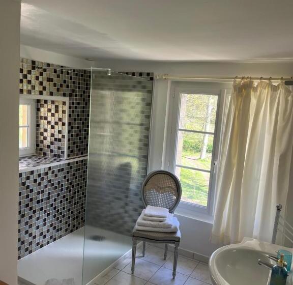 ホテル Chateau Des Chevaliers De Grand Tonne