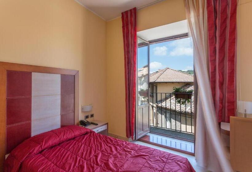 فندق Conte Ruggero