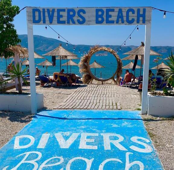 هتل Divers