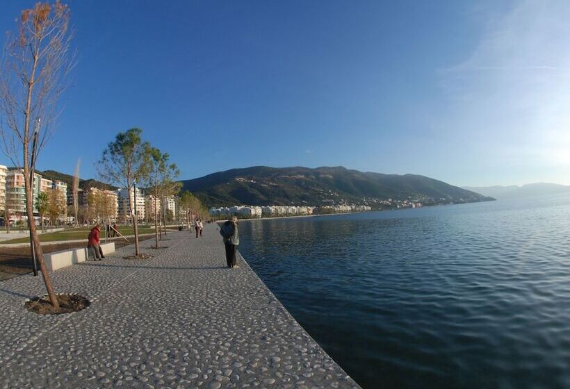 בית מלון כפרי Divers