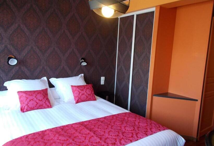 Отель Domaine De La Haie Des Granges