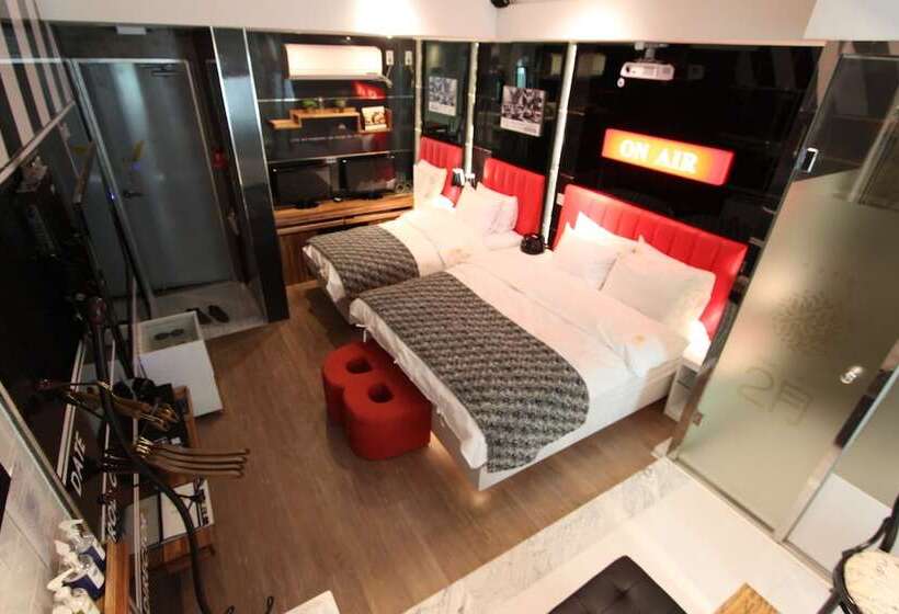 February Hotel Apsan