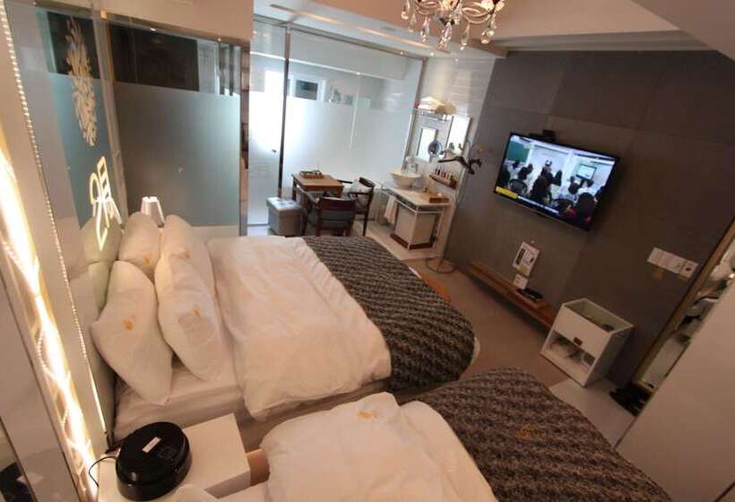 February Hotel Apsan