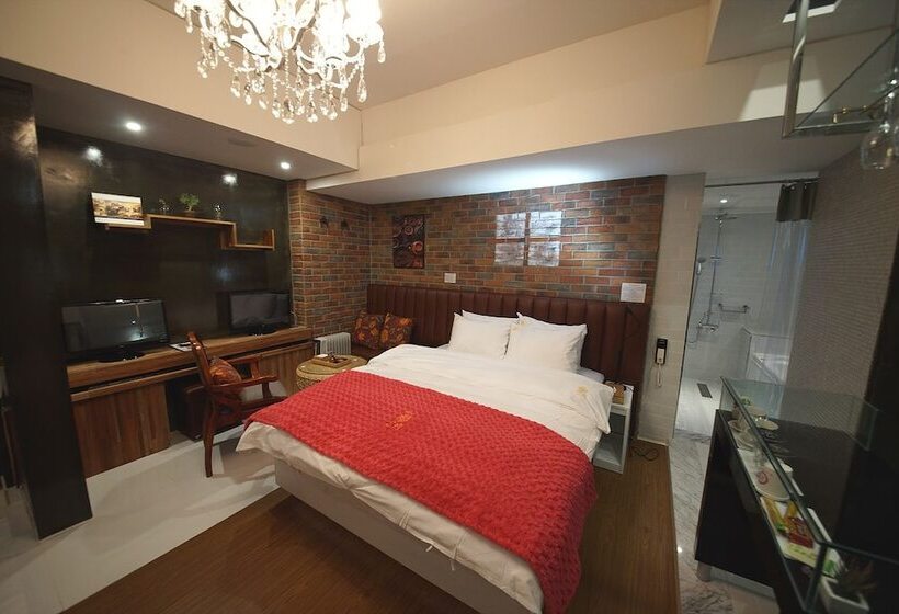 February Hotel Apsan