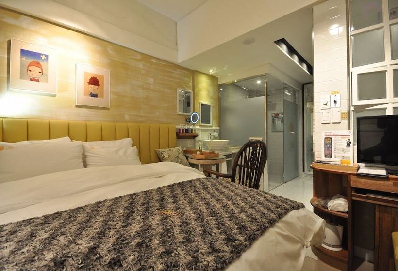 February Hotel Apsan