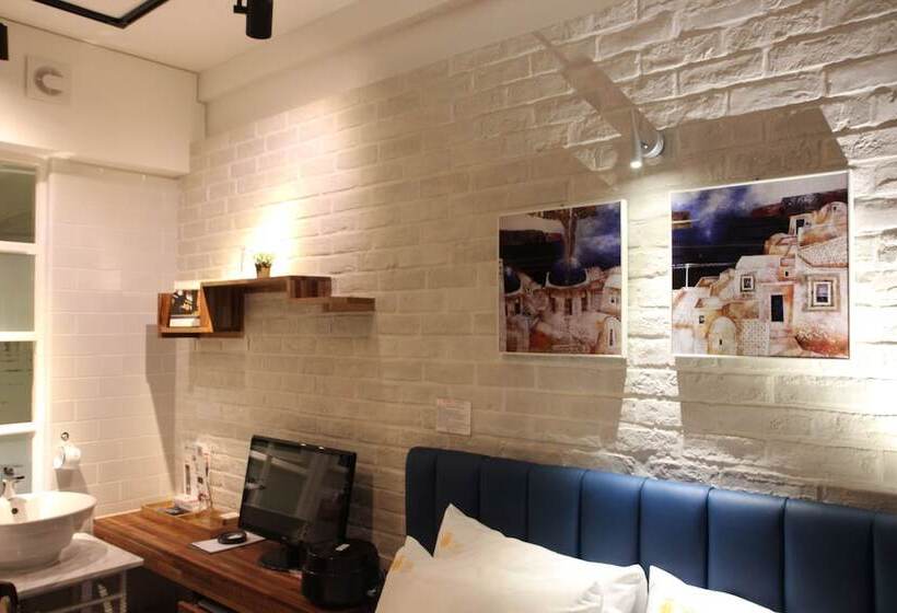 February Hotel Apsan