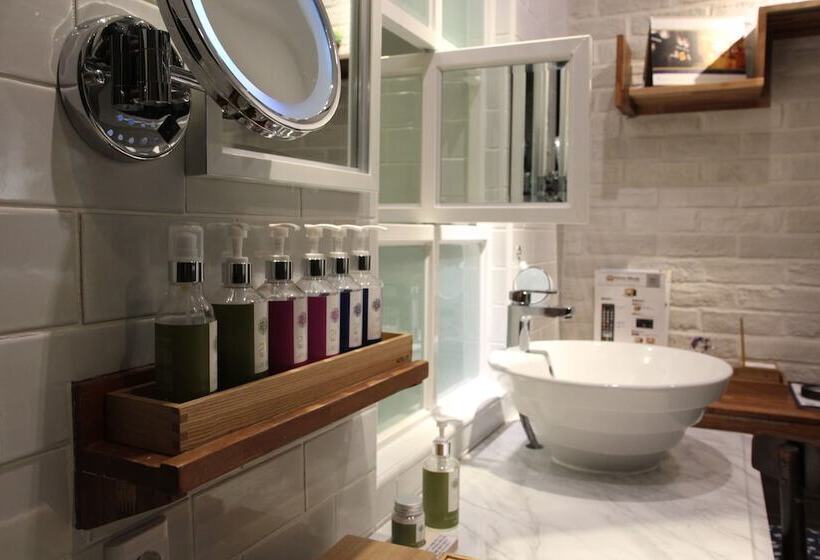 February Hotel Apsan