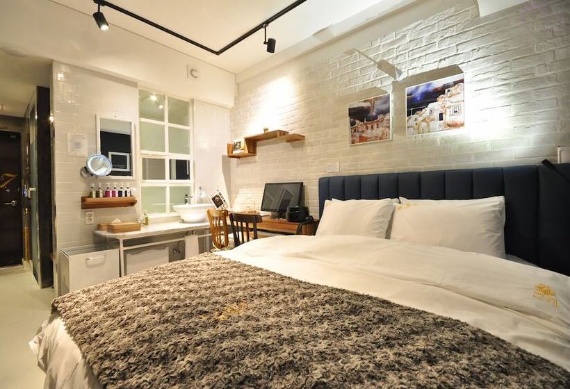 February Hotel Apsan