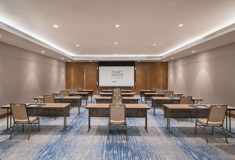 호텔 Four Points By Sheraton Surabaya, Tunjungan Plaza