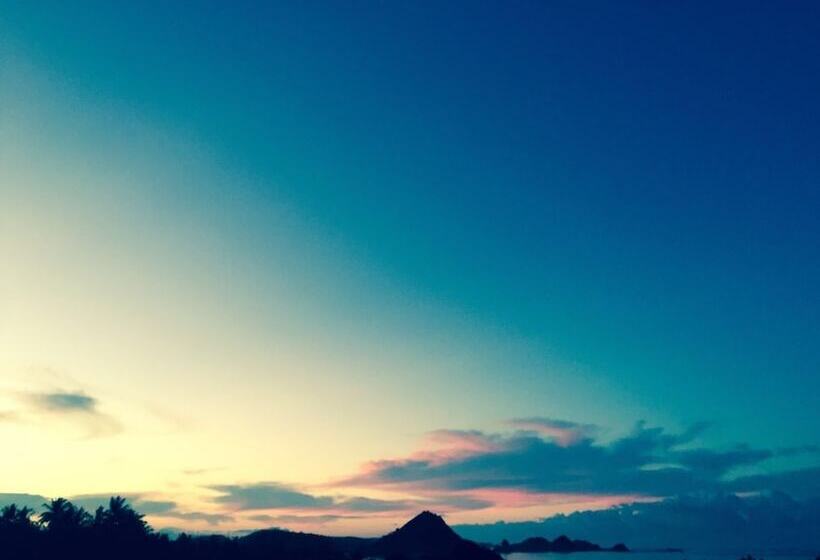 فندق Friends Beach